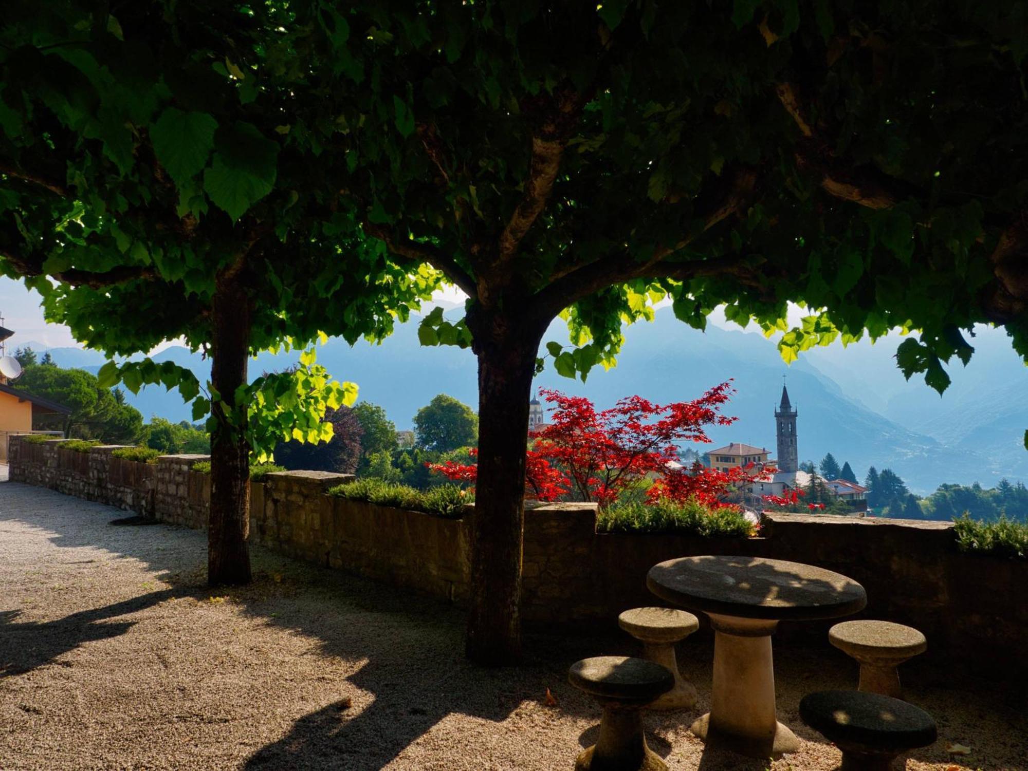 Panoramic Lakeview House Bellagio Civenna エクステリア 写真