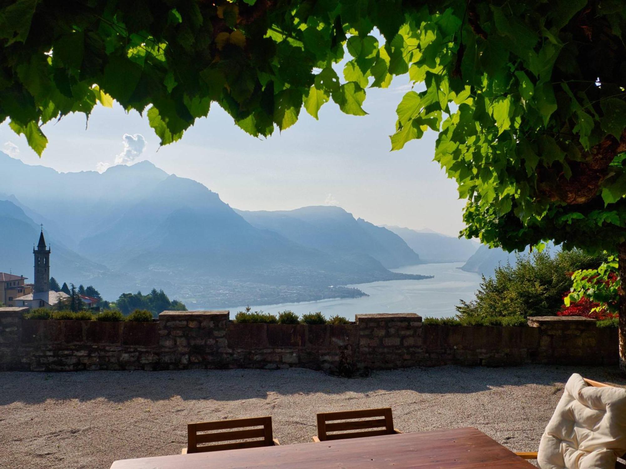 Panoramic Lakeview House Bellagio Civenna エクステリア 写真